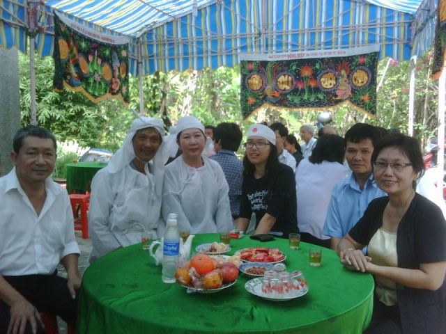 IMG00056-20101219-1037
